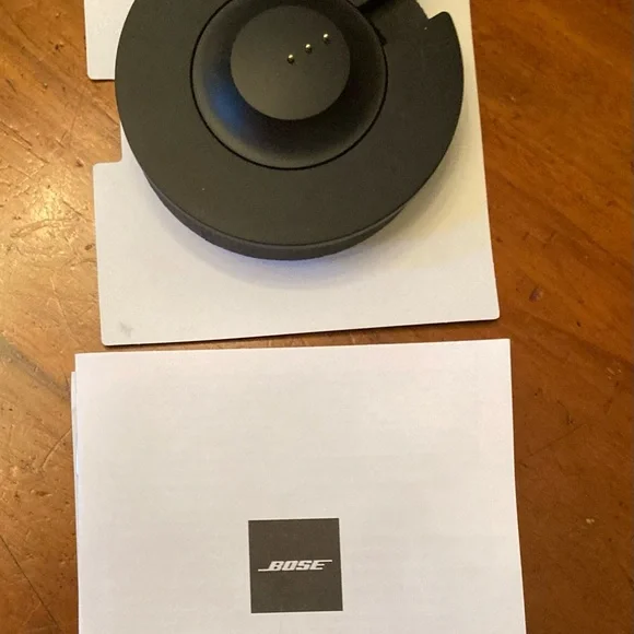 Bose black Sound Link Color ll charging port, refurbished NIB includes info book